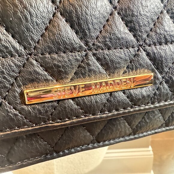 Steve Madden Black Quilted Crossbody Bag - Picture 4 of 12